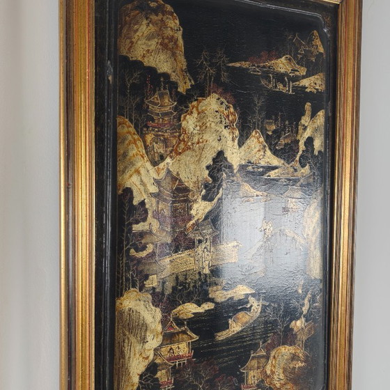 Image 1 of Impresionante par de paneles de estilo chinoiserie del siglo XIX con marcos dorados.