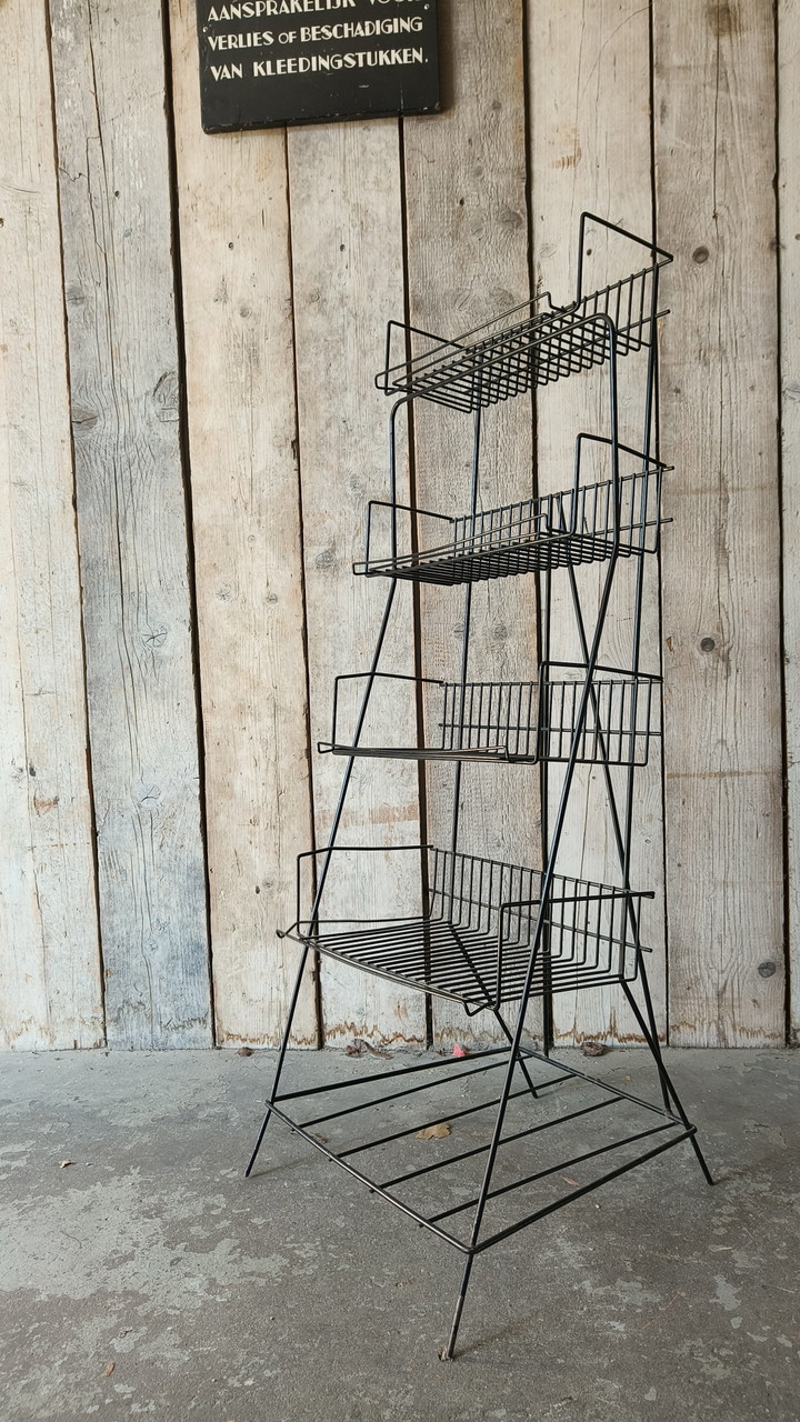 Vintage Wire Steel Display Wall Rack in Style by Tomado | €80 | Whoppah