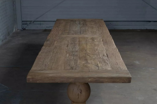 Grande table Monastère Soleil en chêne massif - 300 cm - Finition antique
