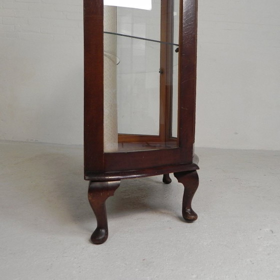 Image 1 of English Art Deco display cabinet on ornate legs, 1930s