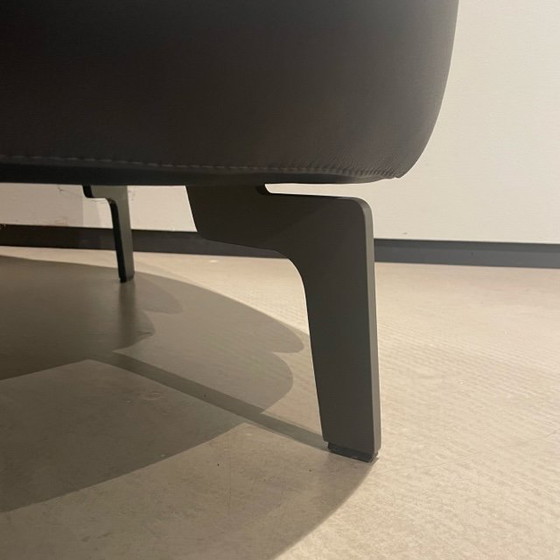 Image 1 of Poltrona Leolux Jill con pouf