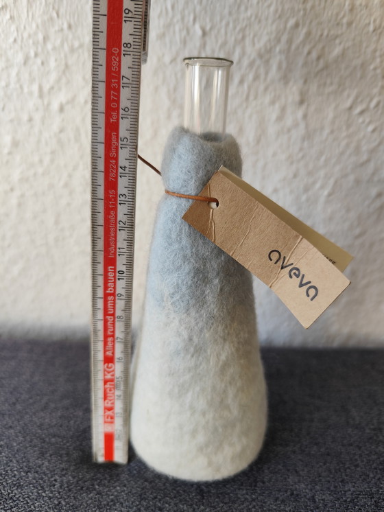 Image 1 of Aveva Cutting Vase Skandi Deko – Glass, Wool & Sand, Light Blue/White, Hygge