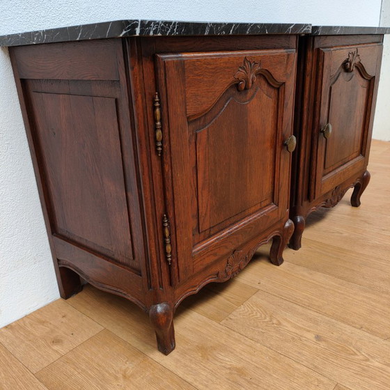 Image 1 of Tavolini da comodino vintage e antichi con piano in marmo