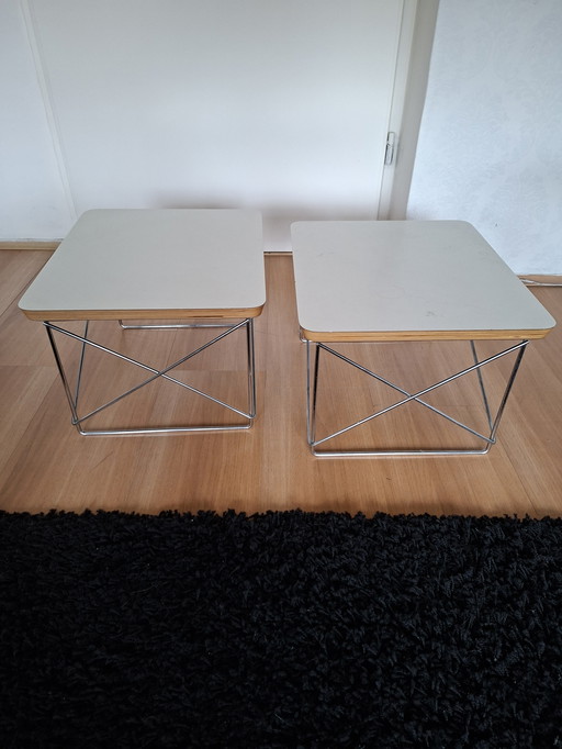 2 Vitra side tables