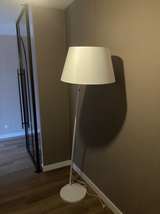 Image 1 of Philips lirio posada