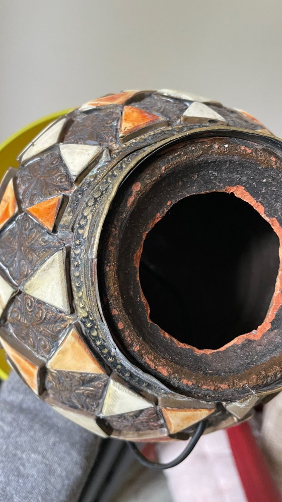 Image 1 of Vintage handgemaakte lamp, aardewerk en verzilverd metaal