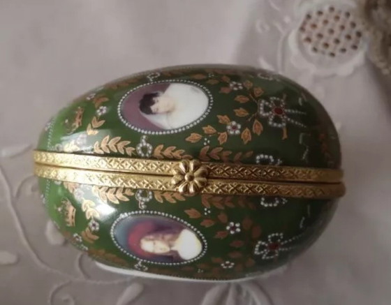 Image 1 of Porzellan Ei Dose Schatulle Manufaktur Rudolf Kämmer Golddekor