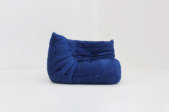 Image 1 of Togo Ligne Roset Ecksessel aus blauem Leder von Michel Ducaroy für Ligne Roset