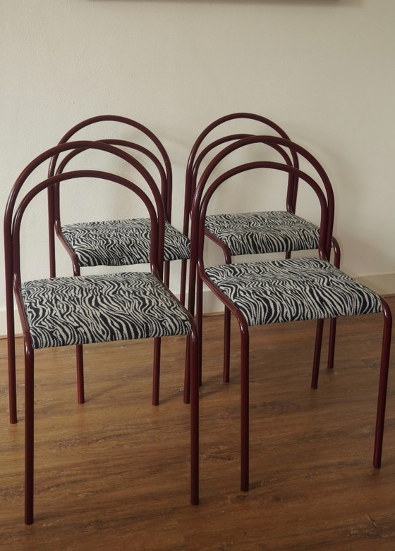 Image 1 of Italienische Design-Esszimmerstühle aus den 80er/90er Jahren