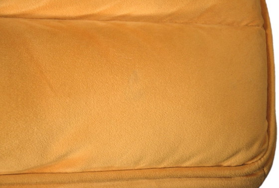 2 Hutch/Lisboa-Sessel in gelbem Samt (Togo-Stil) – Metal, Velvet (photo 9 of 9)