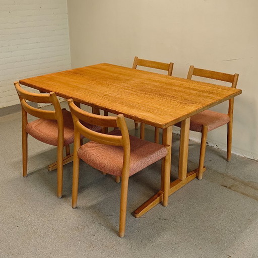 Set da pranzo vintage composto da 4 sedie Møller, tavolo Børge Mogensen