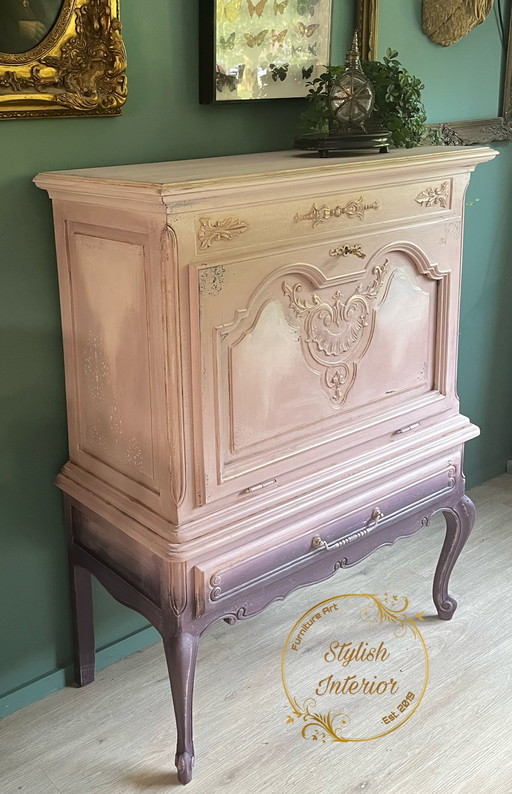 Beverage cabinet magenta magic