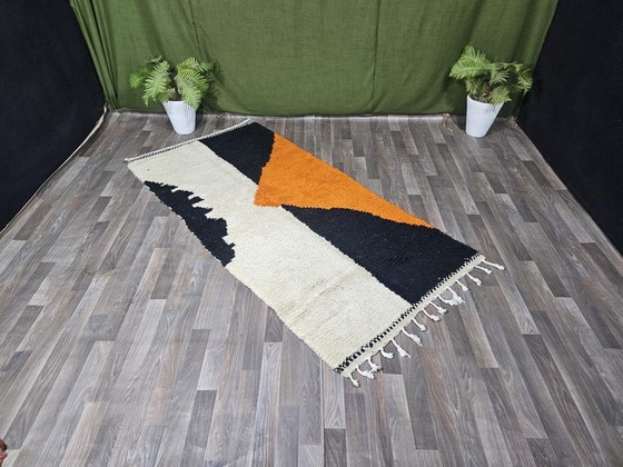 Alfombra marroquí tejida a mano, hecha a medida, 350 x 150 cm. – Alberto Bazzani, Wool (photo 3 of 9)