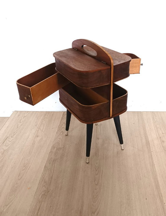 Image 1 of Näh- oder Aufbewahrungsbox im dänischen Design