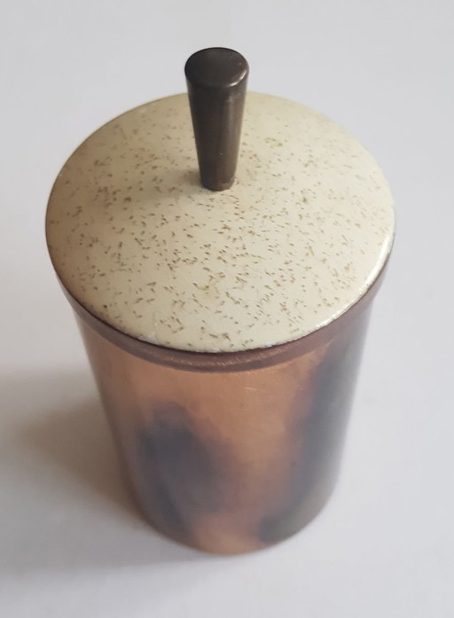 Scatola in ottone fatta a mano con coperchio smaltato, anni '60