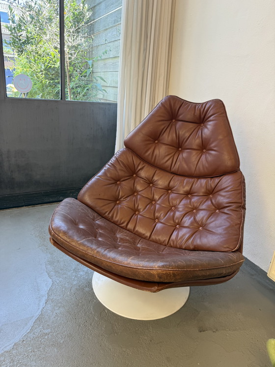 Poltrona lounge vintage Artifort F588 – Sedie e poltrone, Leather, Metal (photo 3 of 8)