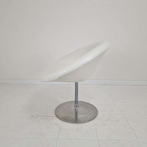 Image 1 of Silla Artifort Little Globe de Pierre Paulin en cuero, años 80