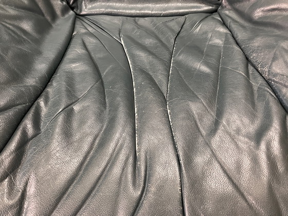 Image 1 of Groen lederen draaifauteuil vintage seventies