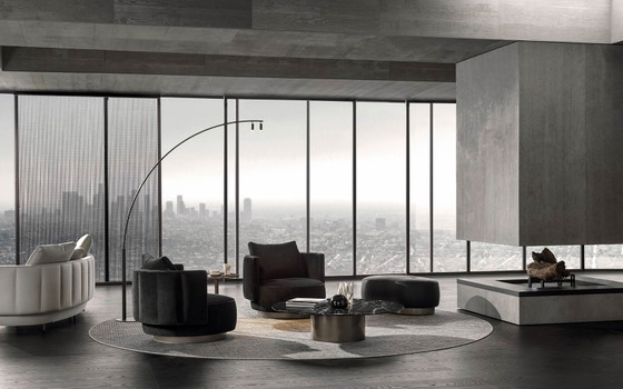 Image 1 of Nouveau fauteuil pivotant Minotti Torii Bold en cuir nubuck Big Sur LP 7K