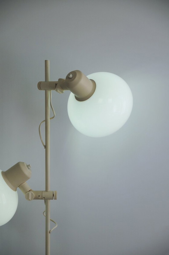 Lampada da terra a fungo in metallo bianco – Lampade da terra, Plastic (photo 6 of 7)