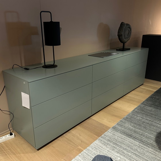 Image 1 of Interstar dressoir