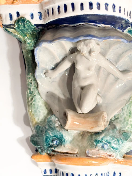 Faenza Keramik-Wandregal mit Muschel und Dame aus dem frühen 20. Jahrhundert – Dekorative Objekte, Ceramic (photo 8 of 12)
