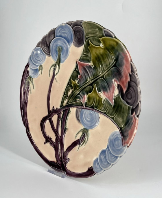 Image 1 of Plato de pared Art Nouveau, alrededor de 1900 – Schütz Blansko – Relieve floral (modelo 909)