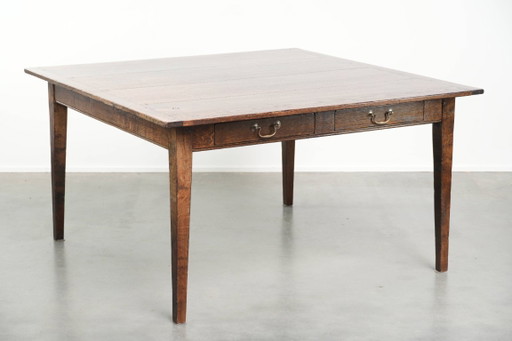Oude vierkante eikenhouten eettafel uit midden 20e eeuw met 2 lades en prachtige kleuren
