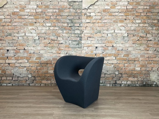 Moroso Victoria & Albert - Antracite | Ron Arad – Poltrone, Metal, Textile (photo 3 of 11)