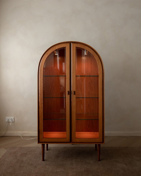 Vitrine arquée Mid Century par Brinkmann, années 1980 – Bois (photo 2 of 20)