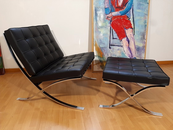 Image 1 of Knoll Set Barcelona New-Never Used Black Leather Design by Ludwig Mies Van Der Rohe and Lilly Reich (1929)