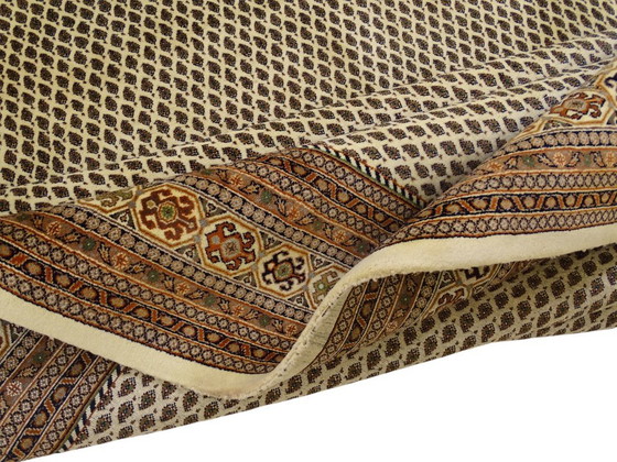 Image 1 of Mir - 525 x 292 cm - Wool on cotton - Hand-knotted