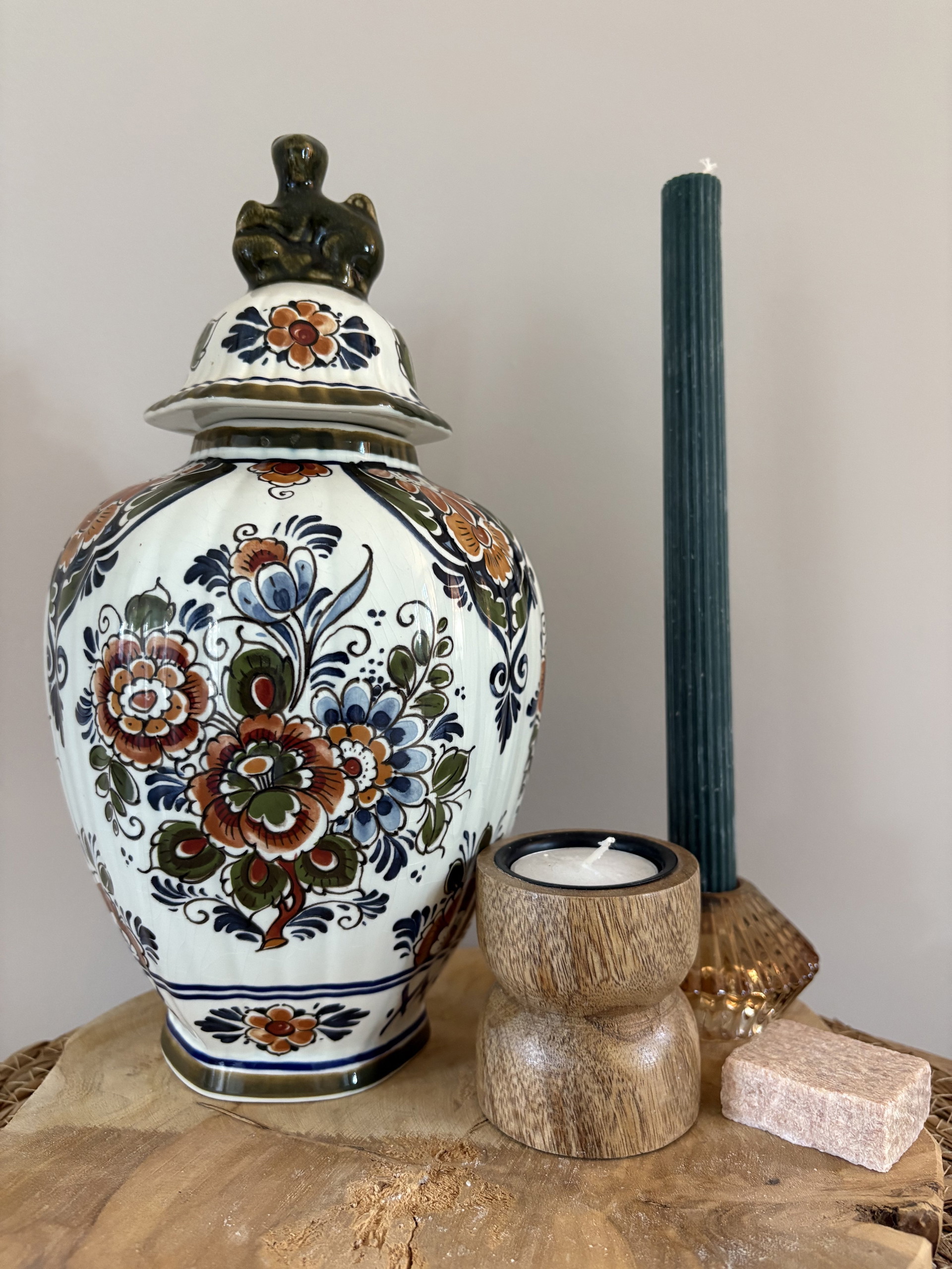 Delft Polychrome vases set hand-painted | €75 | Whoppah