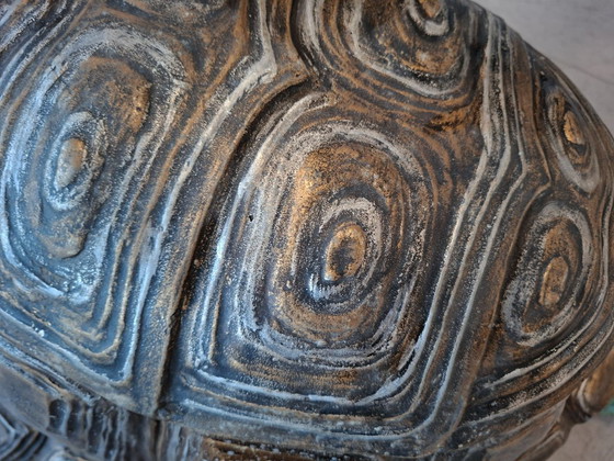 Image 1 of Sculpture artistique en métal représentant une tortue