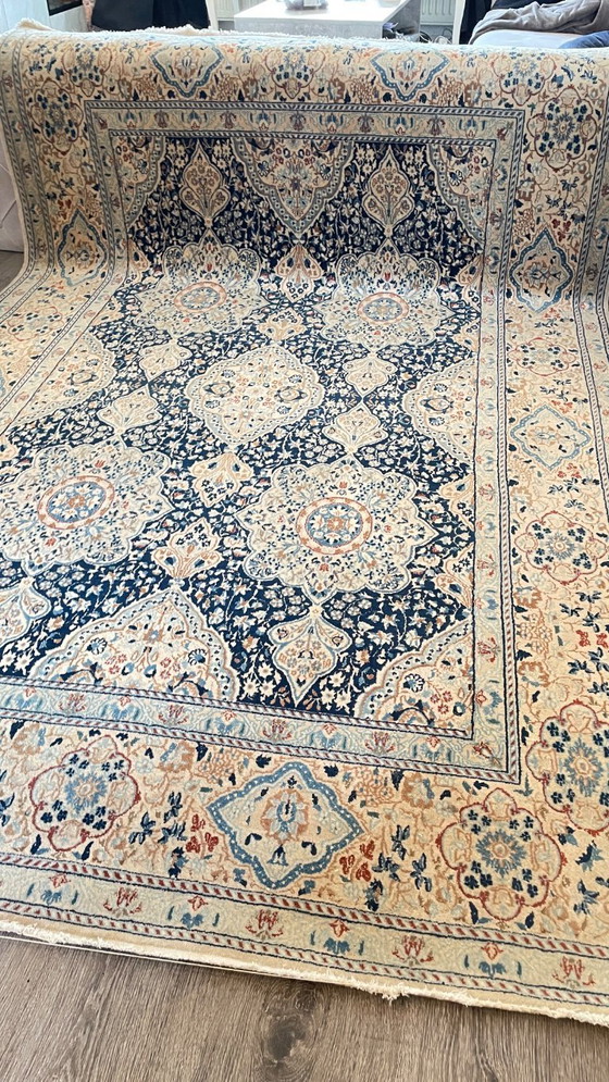 Image 1 of Tapis persan Nain en soie avec certificat