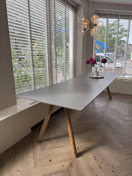 Hay Copenhague CPH30 table gris mat et chêne