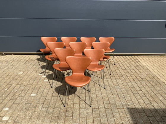 Image 1 of 6x Fritz Hansen series 7 Vlinderstoelen in Cognac leder NIEUW!!