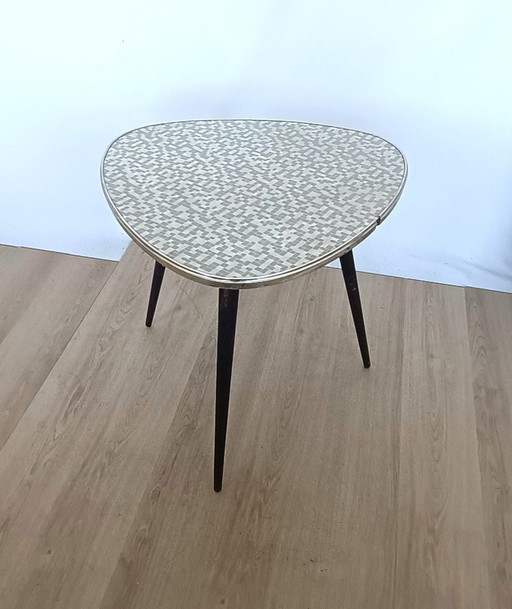 Grande table d'appoint des années 50