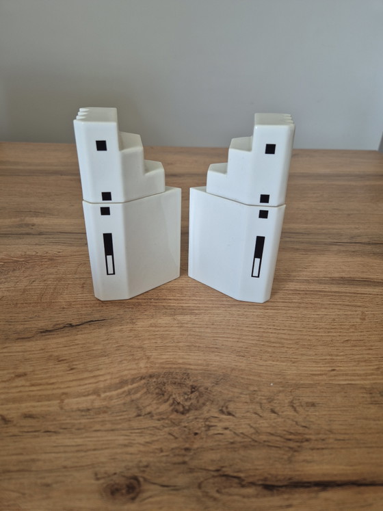 Image 1 of Salt and pepper