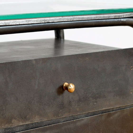 Image 1 of Set Bauhaus nachtkastjes van ijzer en glas, jaren 1920