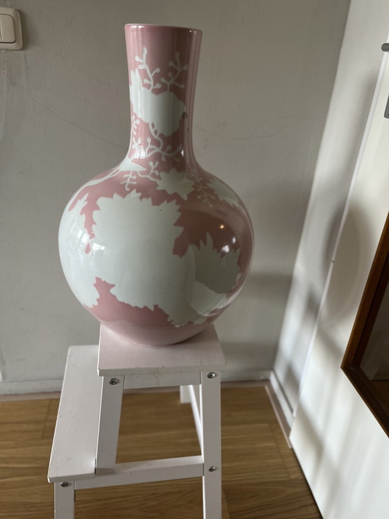 Ball Body Porcelain Vase (photo 6 of 8)