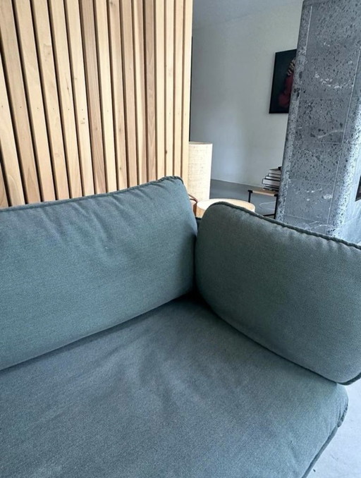 &Sofá Tradición + Mesa Hay