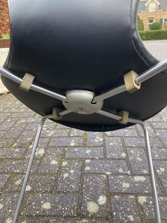 Image 1 of 4x Fritz Hansen vlinderstoel in zwart vinyl