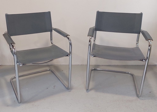 Twee Max Stam stoelen
