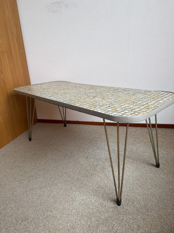 Image 1 of Table d'appoint des années 1960 avec mosaïque