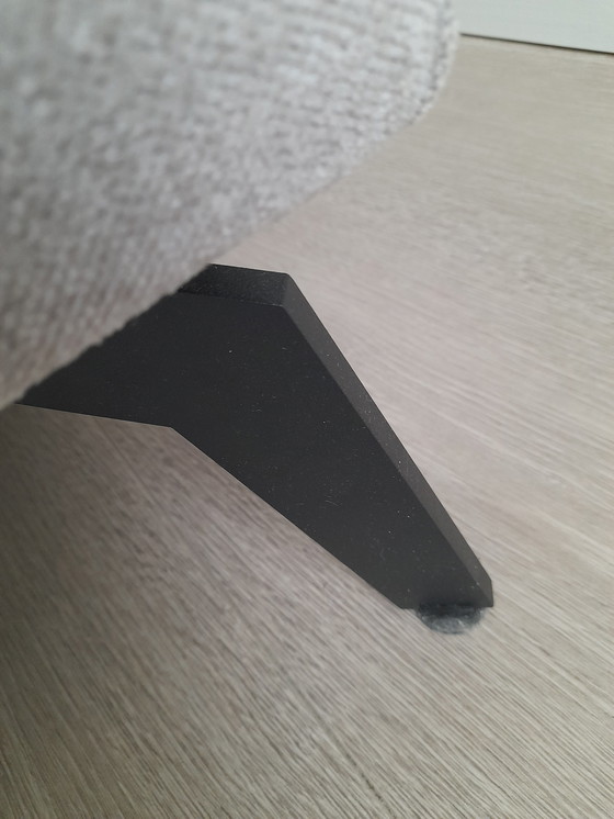 Image 1 of Panca lounge prominente a destra