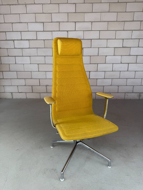 Image 1 of Cappellini Lotus Draaibare Fauteuil (meerdere aanwezig)