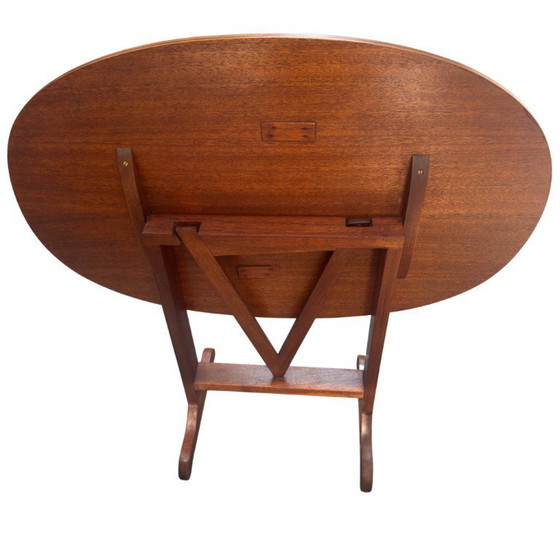 Image 1 of Tavolo pieghevole francese d'epoca - Mogano ovale - 1970-1990 circa - Struttura scultorea a V