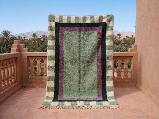 Magnifique tapis vert en laine 160/260cm