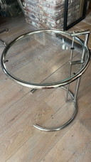 Eileen Gray Beistelltisch E1017